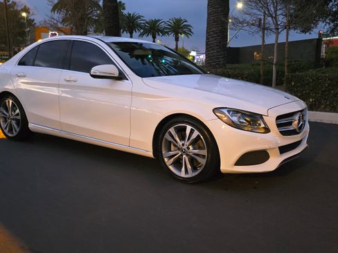 Used 2015 Mercedes-Benz C 300 Sport image 3