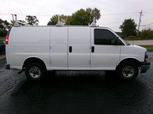 Used 2020 GMC Savana 3500 image 6