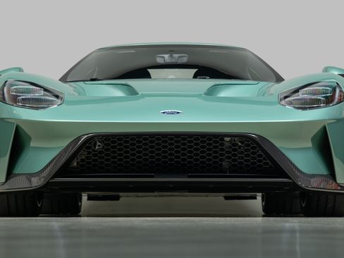 Used 2022 Ford GT RWD image 14