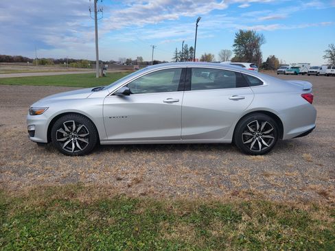 Used 2020 Chevrolet Malibu RS image 2
