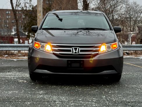 Used 2011 Honda Odyssey EX image 8