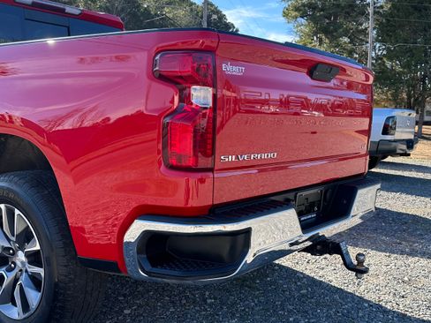 Used 2019 Chevrolet Silverado 1500 LT image 3