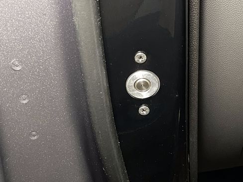 Used 2023 Cadillac Escalade Platinum Luxury image 47