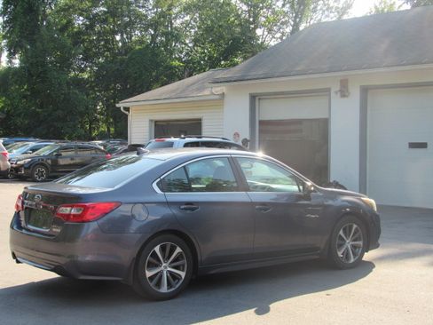 Used 2016 Subaru Legacy 2.5i Limited AWD/4WD image 6