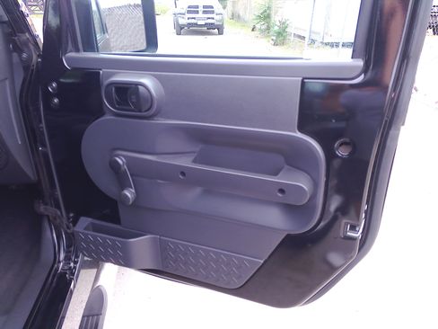 Used 2010 Jeep Wrangler Sport image 12