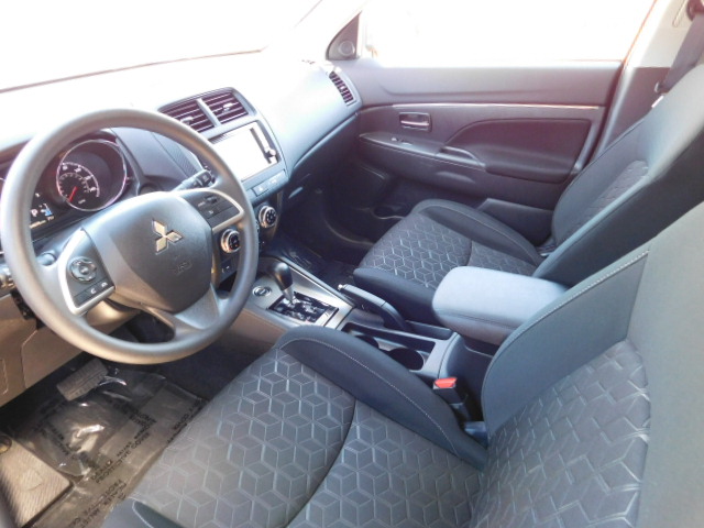 Used 2024 Mitsubishi Outlander Sport AWD image 11