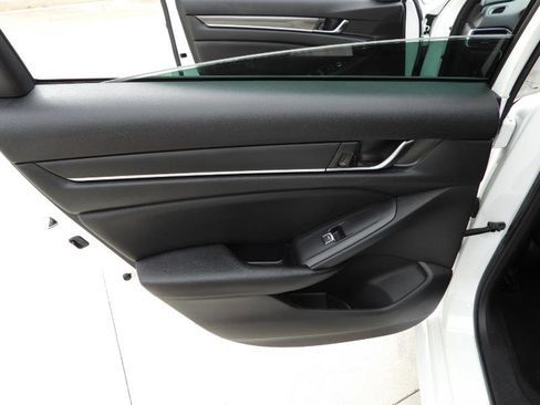 Used 2020 Honda Accord Sport image 37