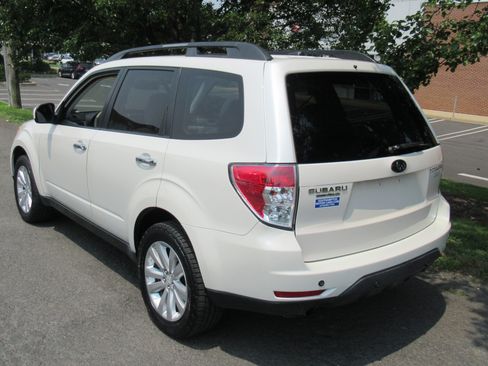 Used 2013 Subaru Forester 2.5X Premium AWD/4WD image 6