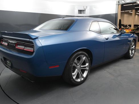 Used 2021 Dodge Challenger R/T image 5
