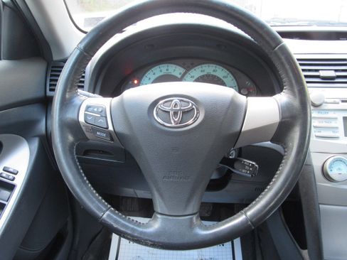 Used 2009 Toyota Camry SE FWD Sedan 2.5L 4-Cyl image 11