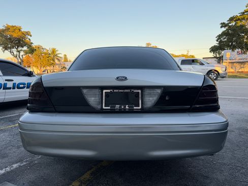 Used 2008 Ford Crown Victoria Police Interceptor RWD image 8