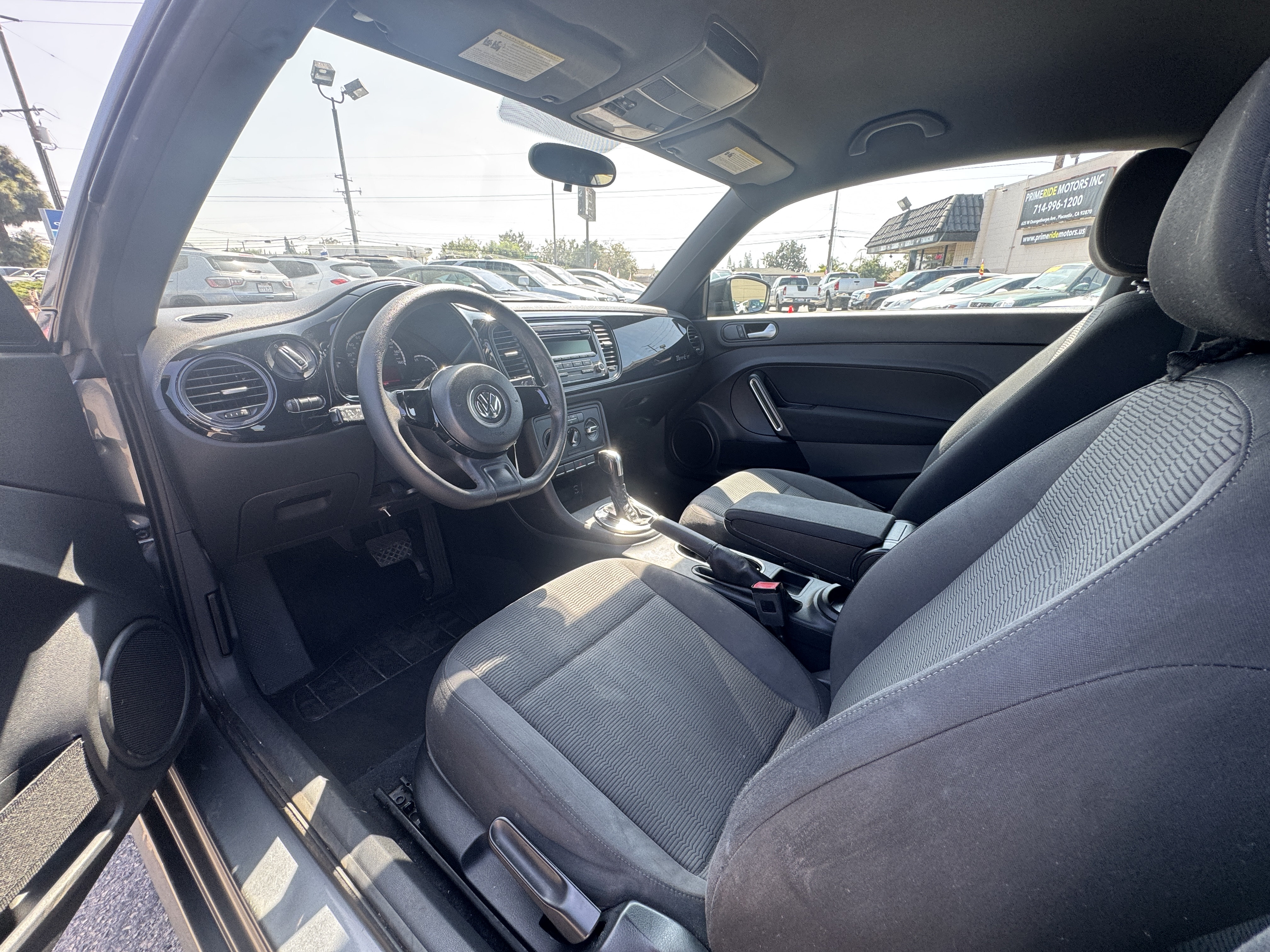 Used 2014 Volkswagen Beetle Coupe FWD image 16