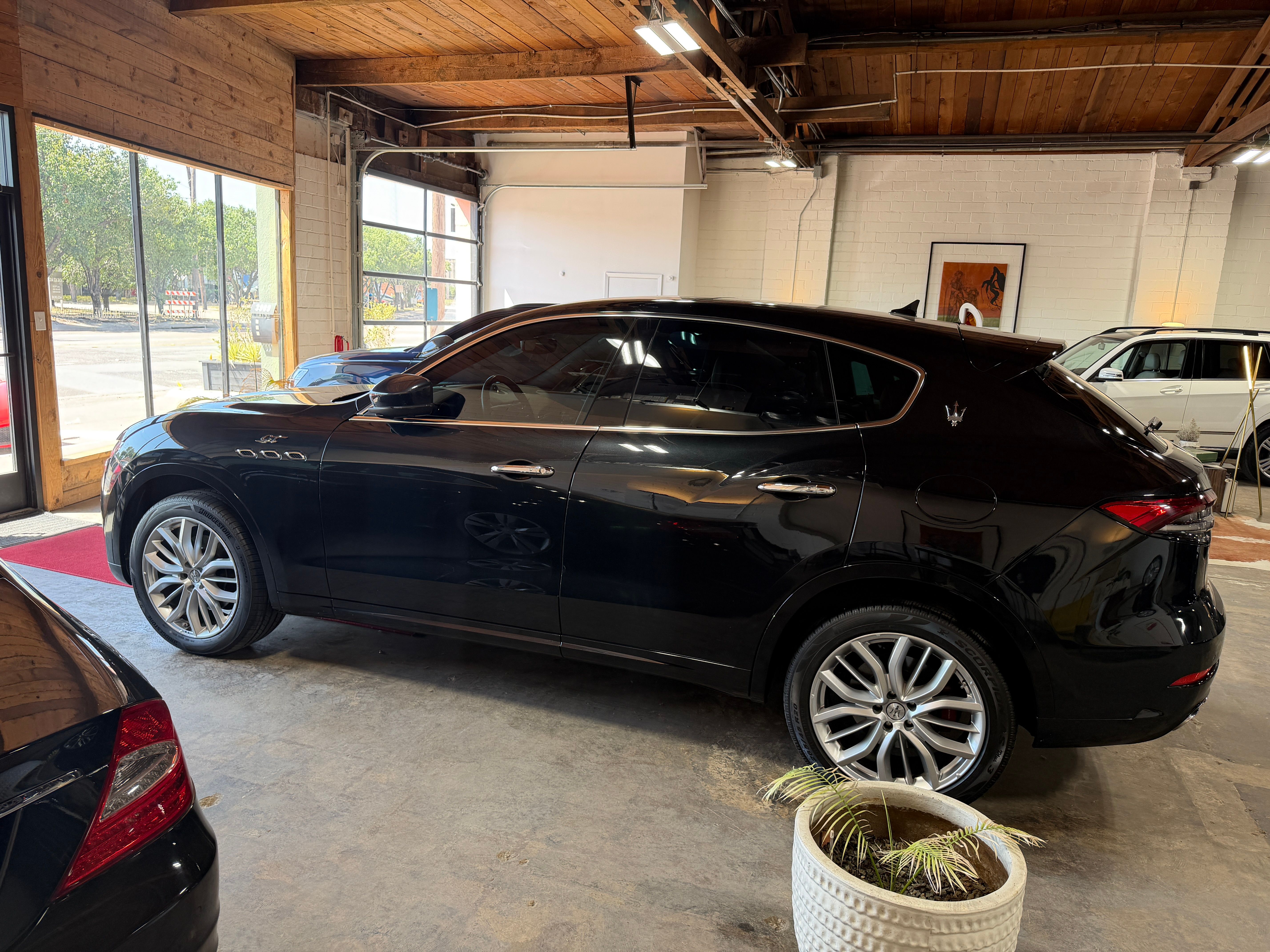 Used 2022 Maserati Levante GT AWD/4WD image 10