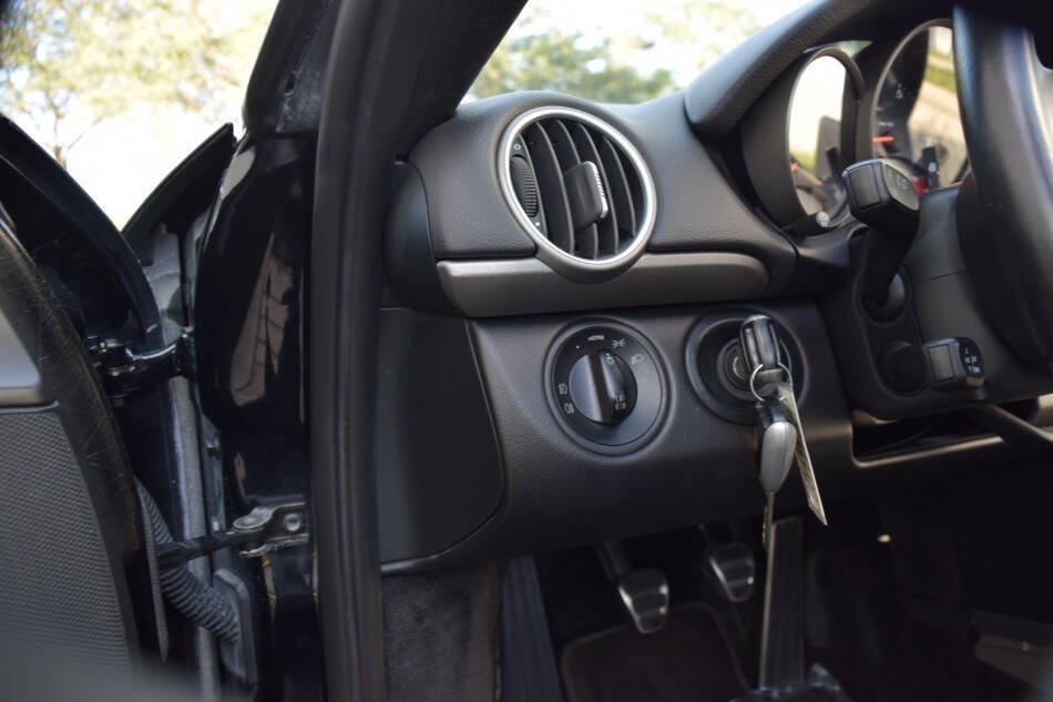 Used 2006 Porsche Boxster RWD image 68