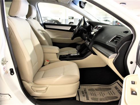 Used 2016 Subaru Outback 2.5i Premium AWD/4WD image 13