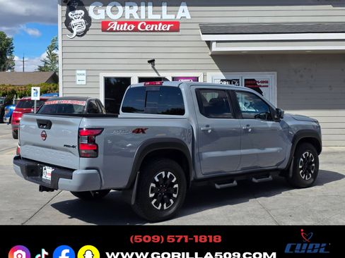 Used 2023 Nissan Frontier 4x4 Crew Cab PRO-4X image 7