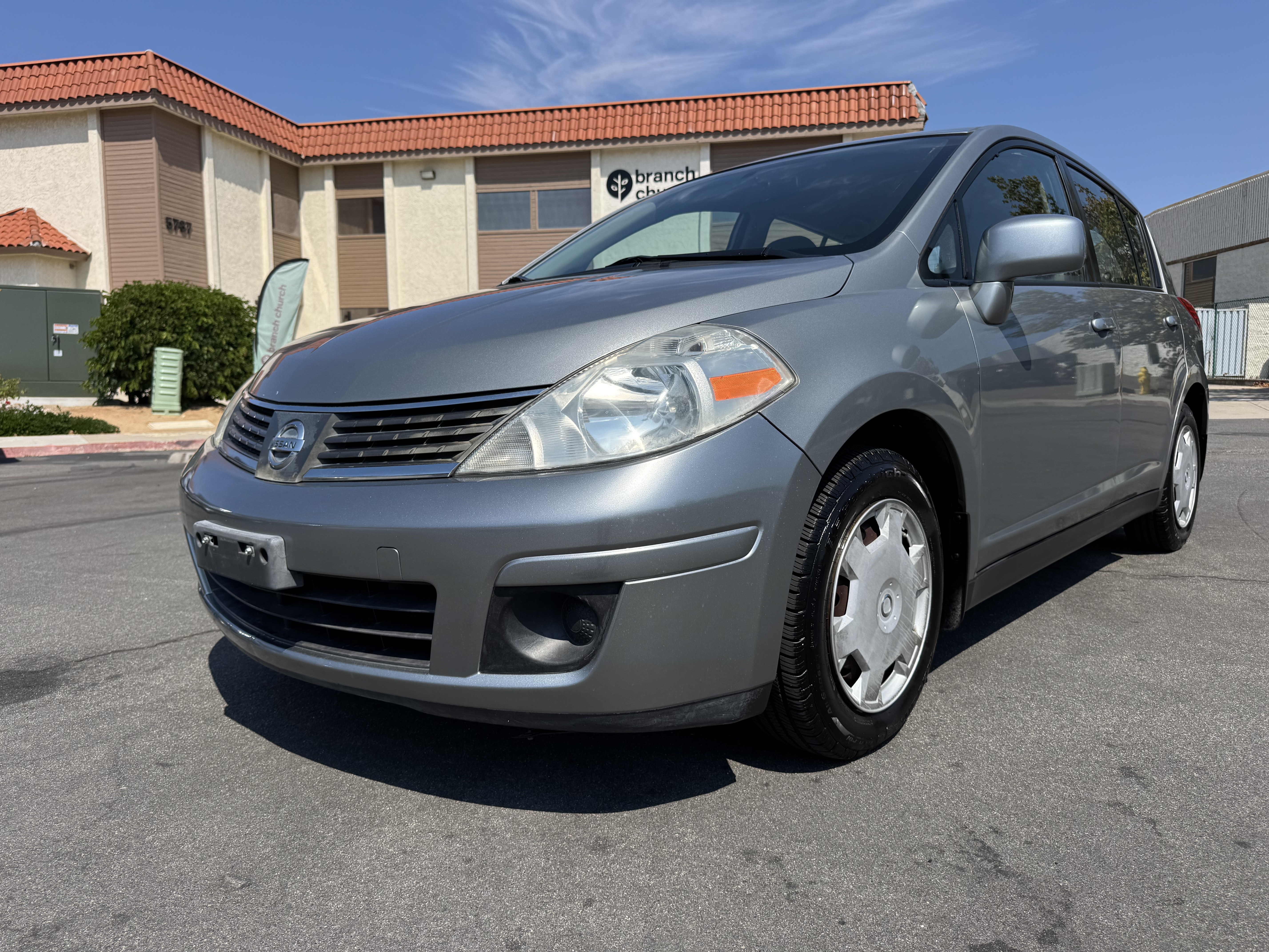 Used 2007 Nissan Versa S FWD image 4