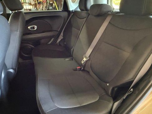 Used 2015 Kia Soul image 13