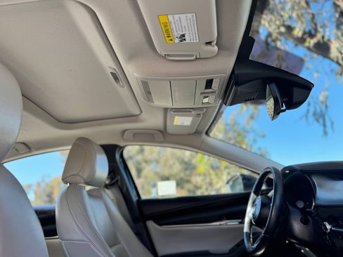 Used 2022 MAZDA MAZDA3 image 26