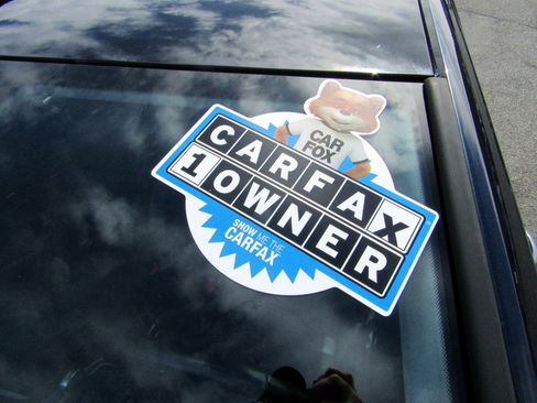 Used 2017 Volkswagen Golf FWD image 9