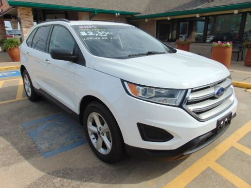 Used 2015 Ford Edge SE image 1
