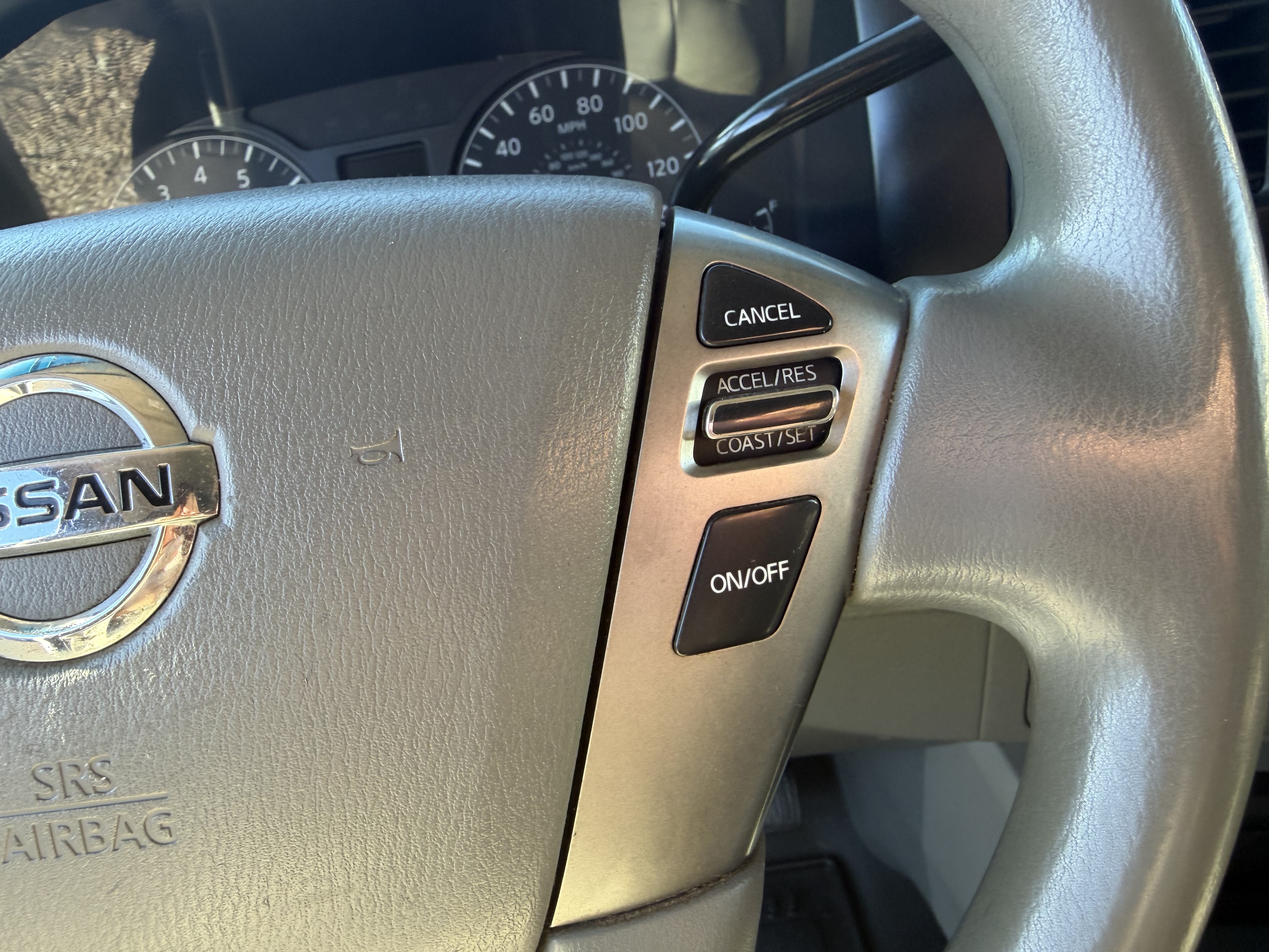 Used 2018 Nissan NV 3500 SV RWD image 16