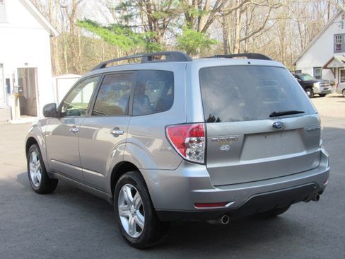 Used 2009 Subaru Forester 2.5X Limited image 4
