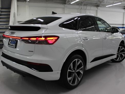 Used 2024 Audi Q4 e-tron Premium Plus image 5