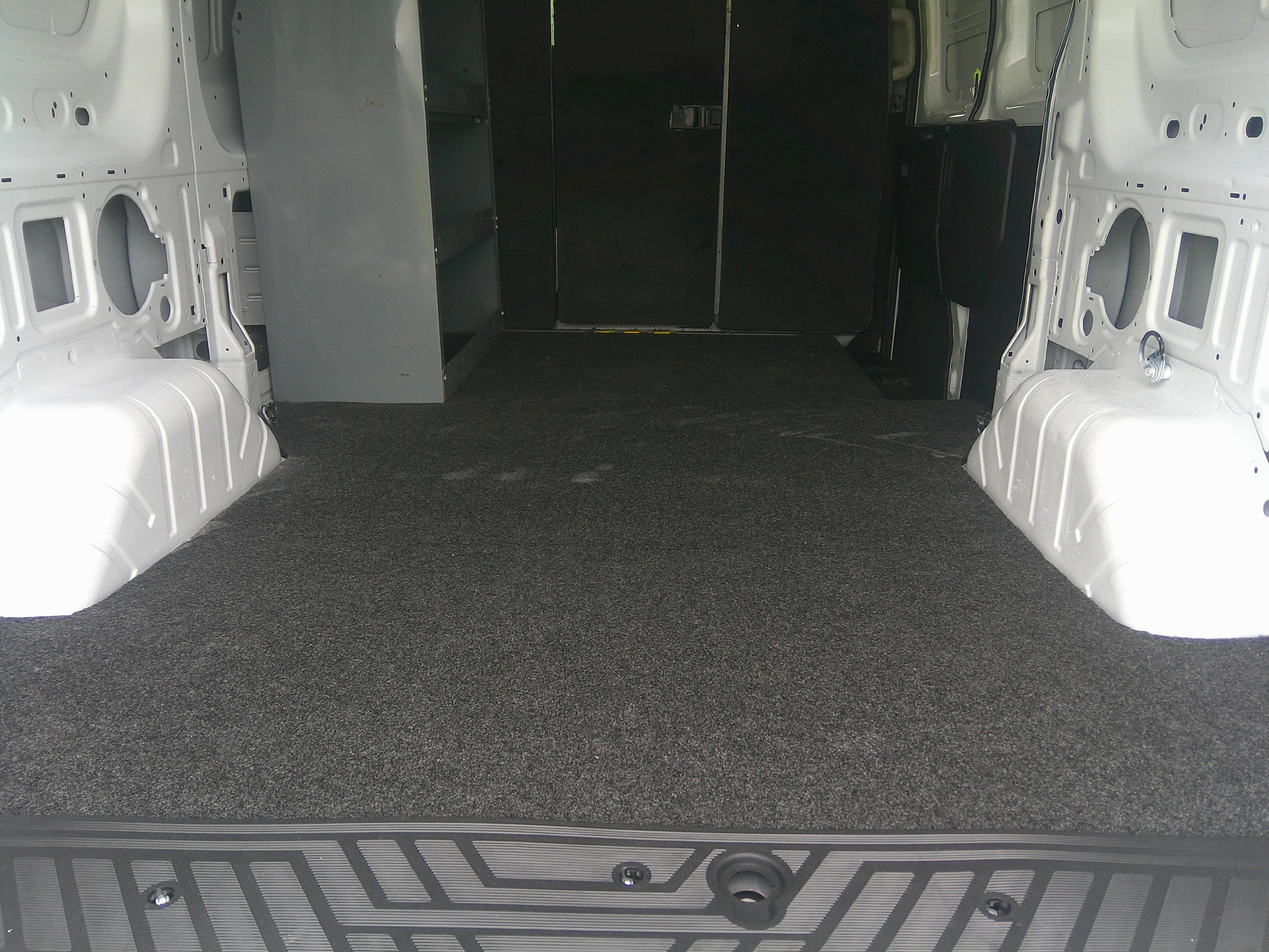 Used 2019 Ford Transit 150 XL RWD image 5