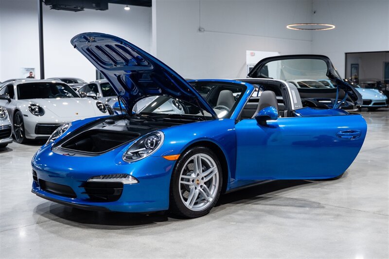 Used 2015 Porsche 911 Targa 4 AWD/4WD image 35