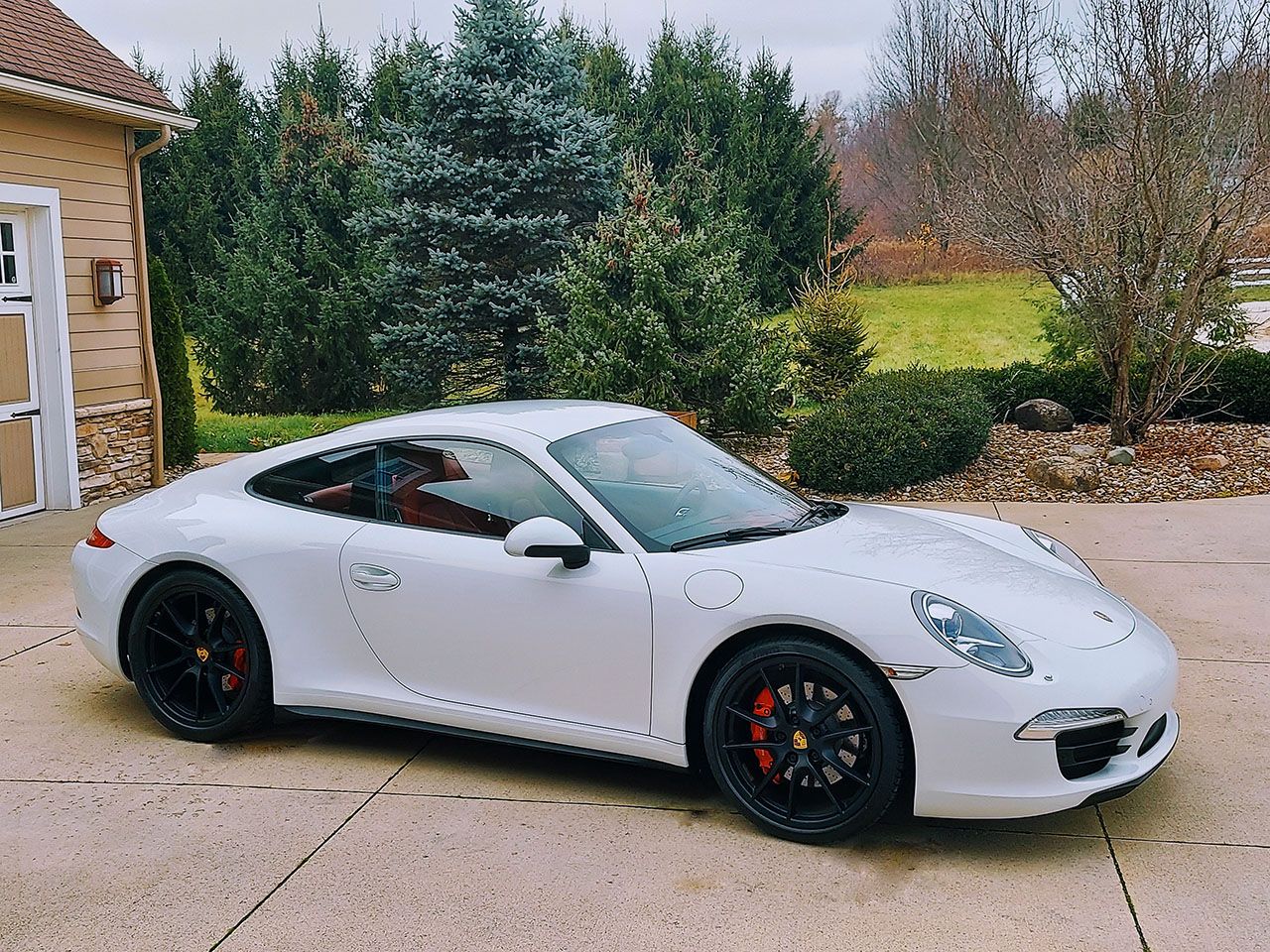 Used 2013 Porsche 911 Carrera 4S Coupe AWD/4WD image 11