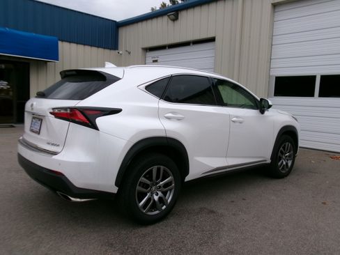 Used 2020 Honda CR-V LX image 24