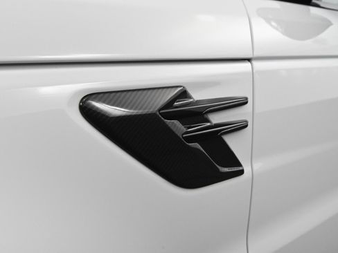 Used 2022 Land Rover Range Rover Sport SVR image 13