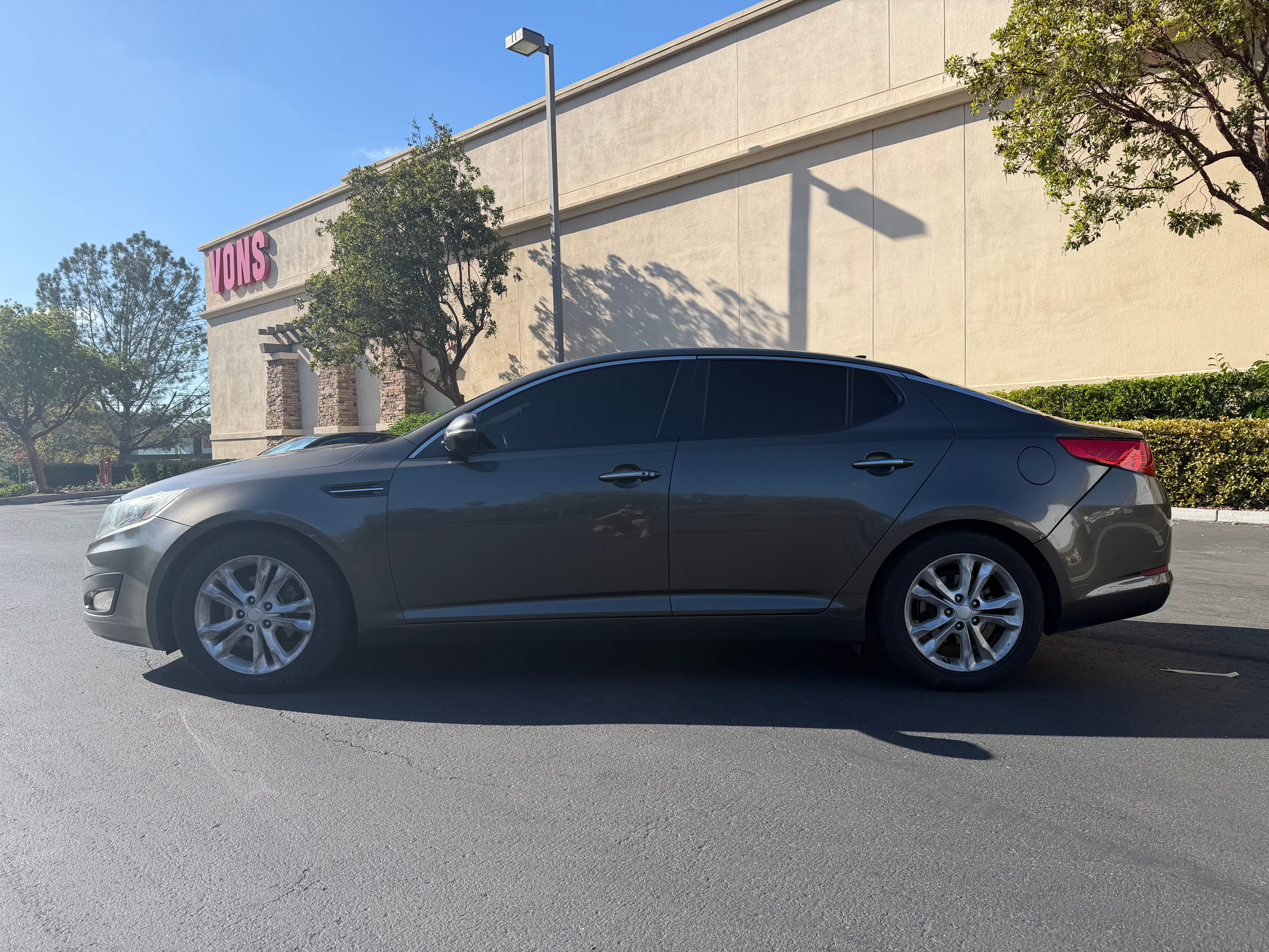 Used 2013 Kia Optima EX FWD image 4