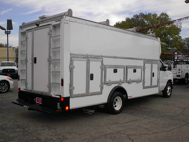 Used 2024 Ford E-450 and Econoline 450 RWD image 4