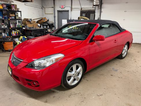 Used 2008 Toyota Solara SLE Convertible FWD image 31