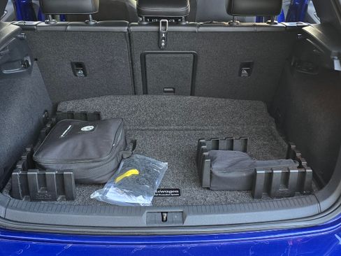 Used 2017 Volkswagen Golf R 20th Anniversary Edition image 27