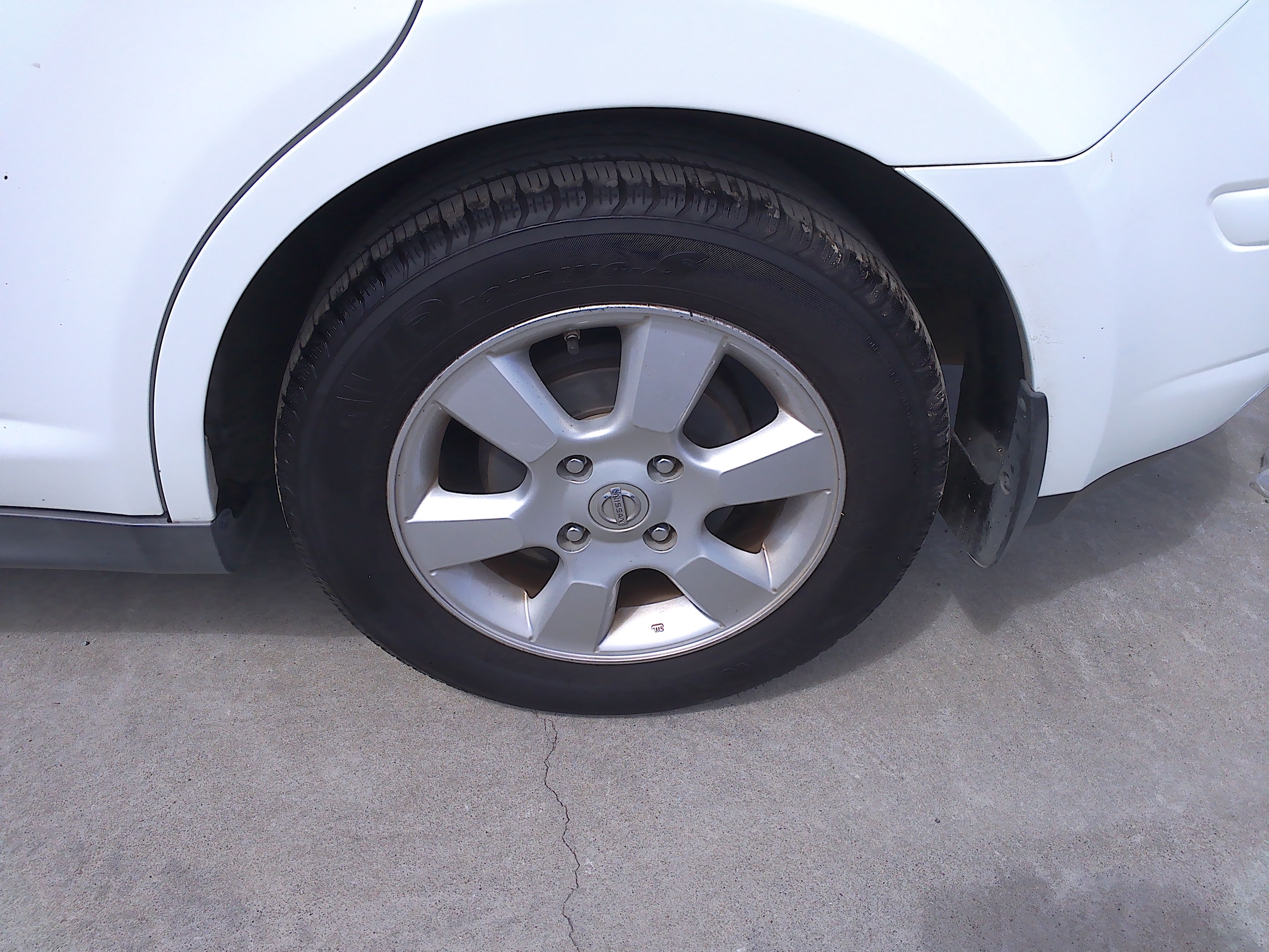 Used 2007 Nissan Versa 1.8 S FWD image 29