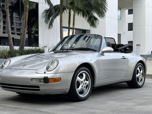 Used 1998 Porsche 911 RWD image 2
