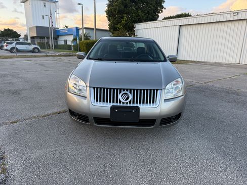 Used 2009 Mercury Milan Premier image 3