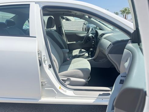 Used 2009 Toyota Corolla LE FWD image 18