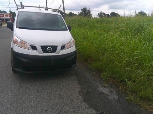 Used 2018 Nissan NV200 SV image 9