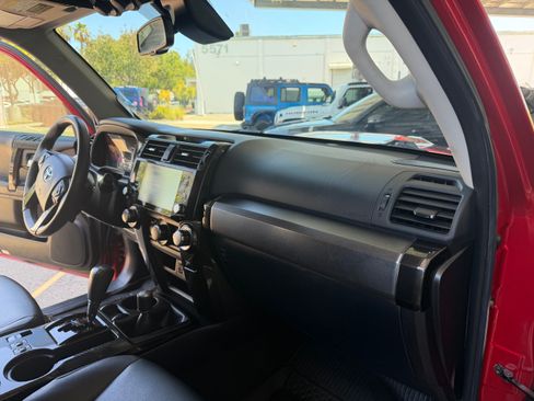 Used 2021 Toyota 4Runner 4WD Venture image 42