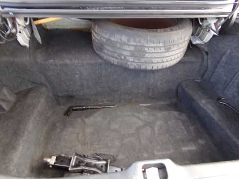 Used 2007 Ford Crown Victoria Police Interceptor image 15