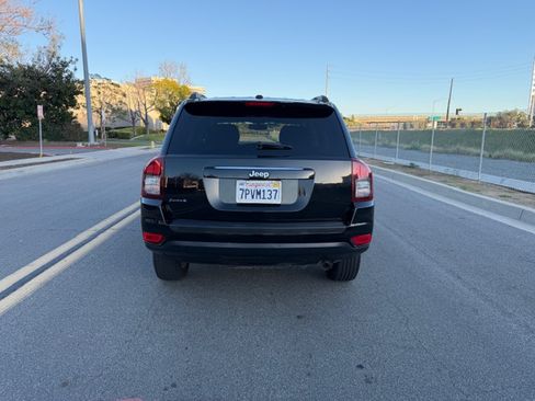 Used 2016 Jeep Compass Sport image 4