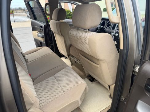 Used 2010 Toyota Tundra 4x4 Double Cab w/ SR5 & TRD image 26