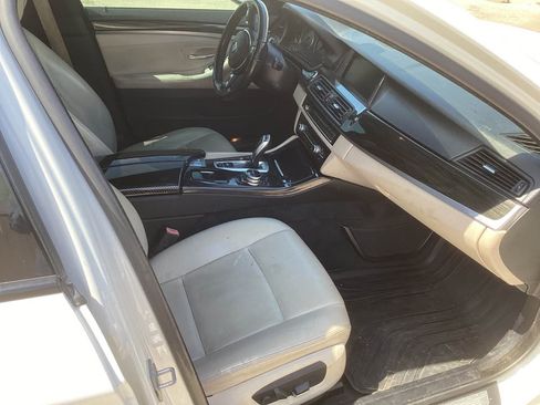 Used 2014 BMW 528i xDrive Sedan AWD/4WD image 2