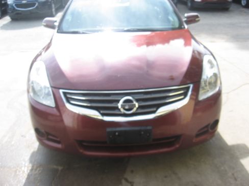 Used 2012 Nissan Altima SL FWD image 2