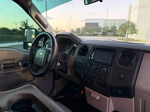Used 2009 Ford F250 XL image 80