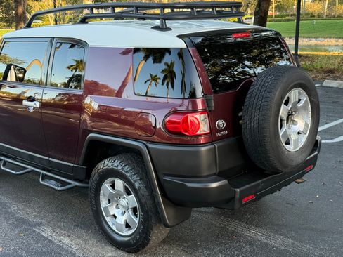 Used 2007 Toyota FJ Cruiser image 31